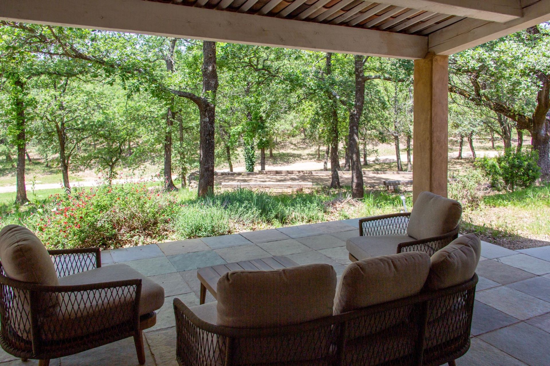 bastide 10 Pièces en location saisonnière sur ST MAXIMIN LA STE BAUME (83470)