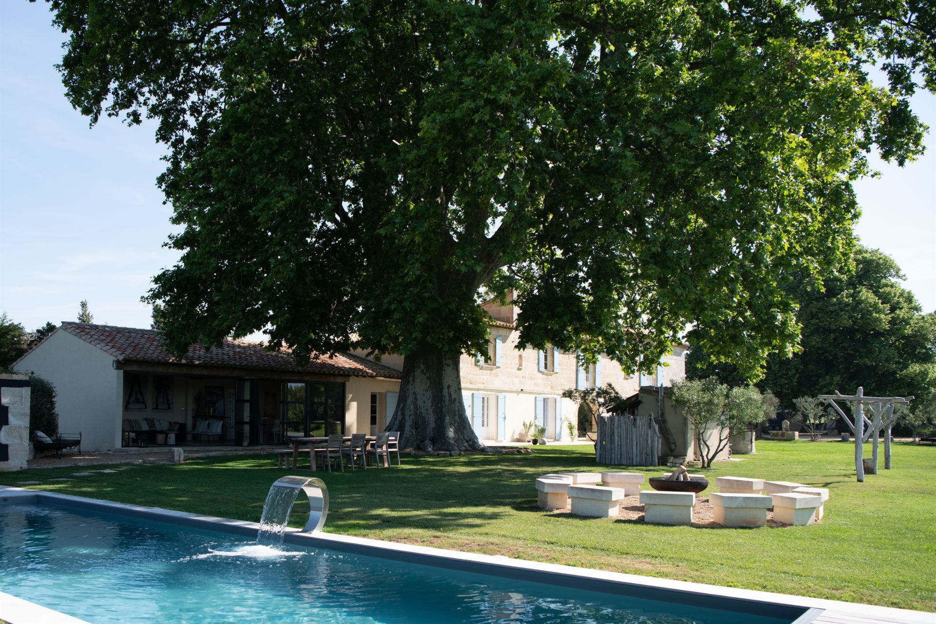 mas 10 Rooms for seasonal rent on ARLES (13200)