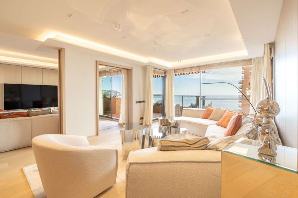 luxury apartment 5 Rooms for sale on MONACO (98000)