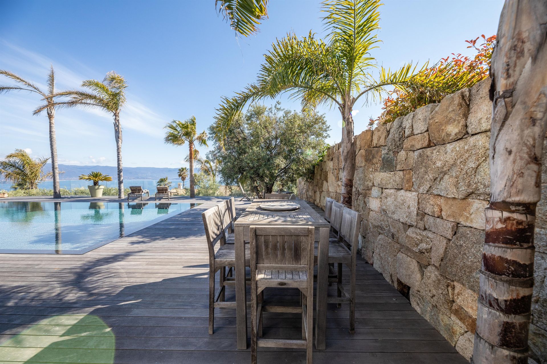 luxury house 7 Rooms for seasonal rent on AJACCIO (20000)