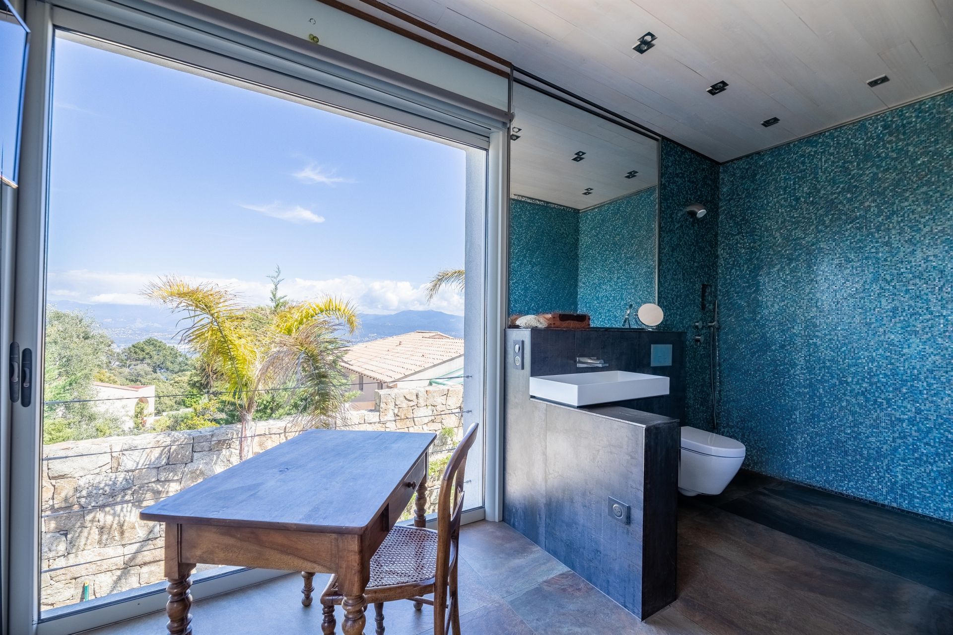 luxury house 7 Rooms for seasonal rent on AJACCIO (20000)