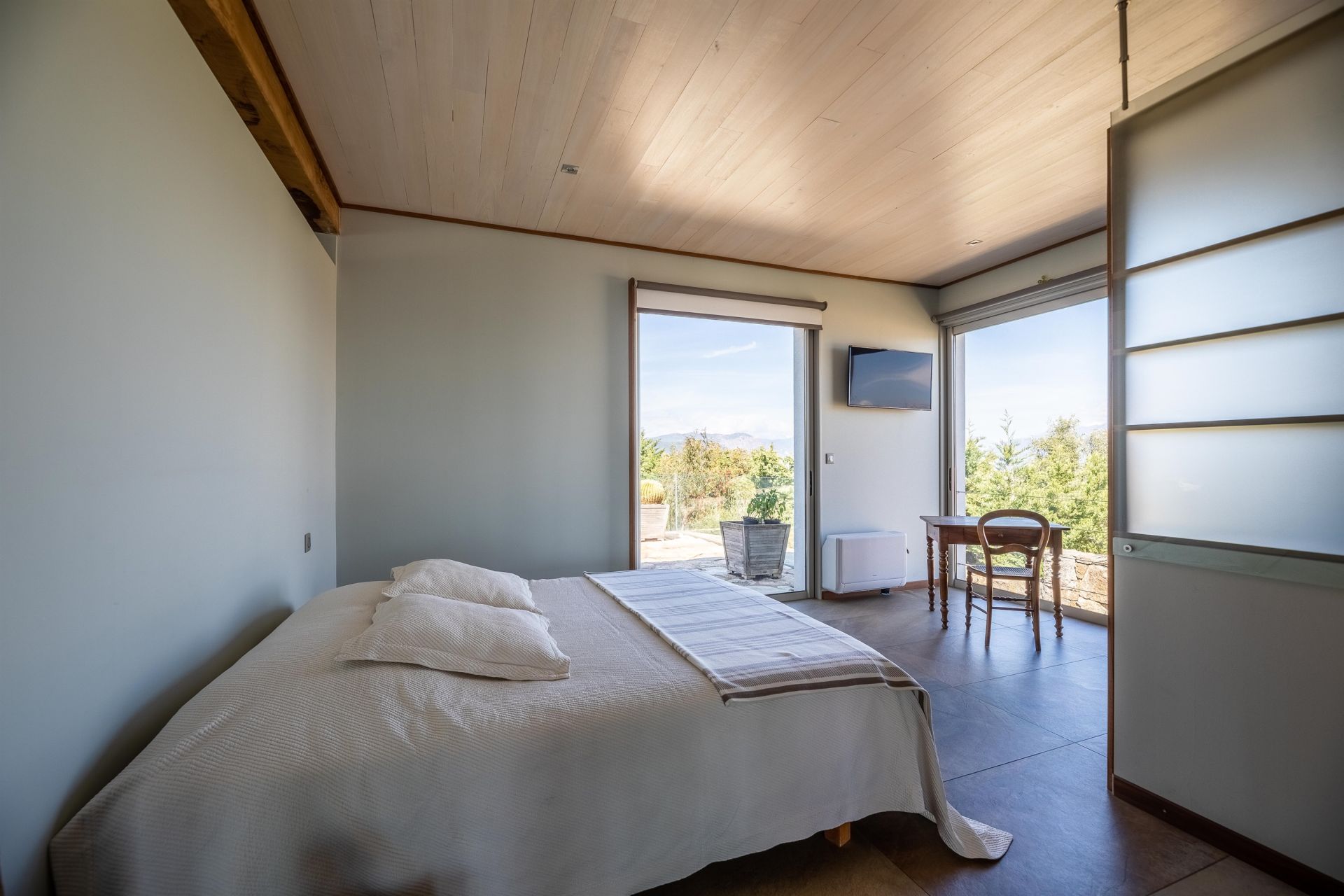 luxury house 7 Rooms for seasonal rent on AJACCIO (20000)