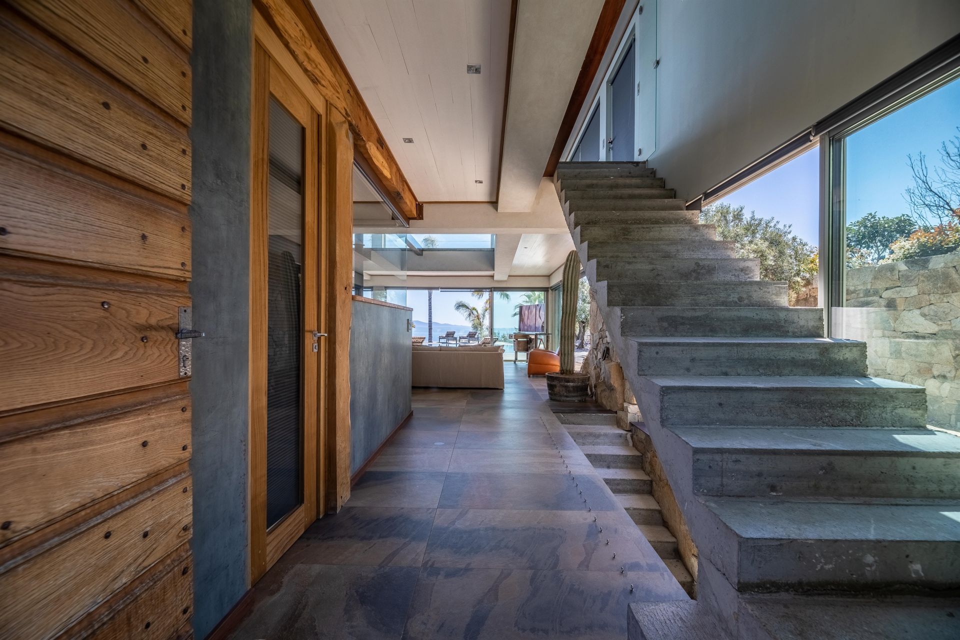 luxury house 7 Rooms for seasonal rent on AJACCIO (20000)