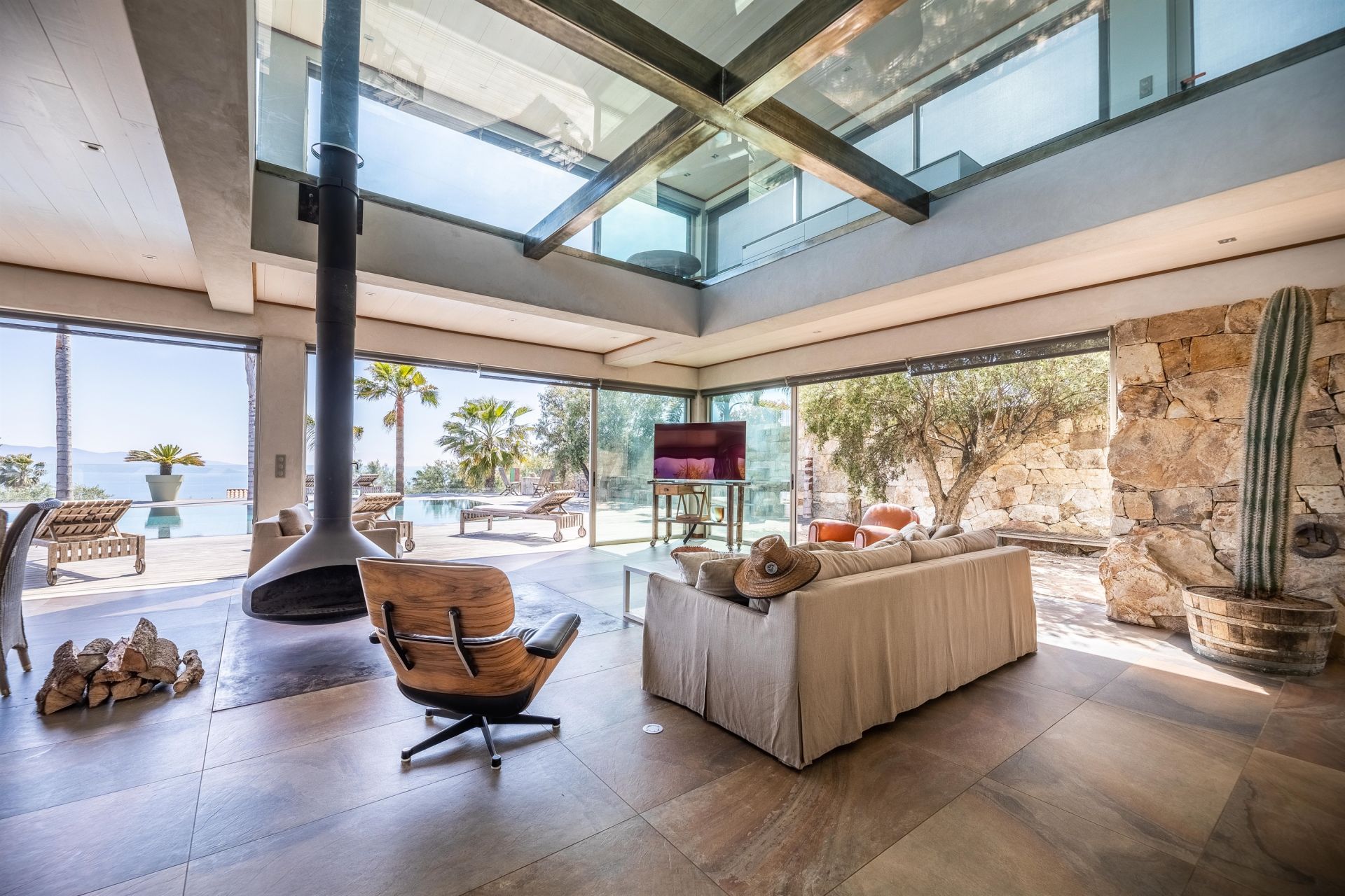 luxury house 7 Rooms for seasonal rent on AJACCIO (20000)