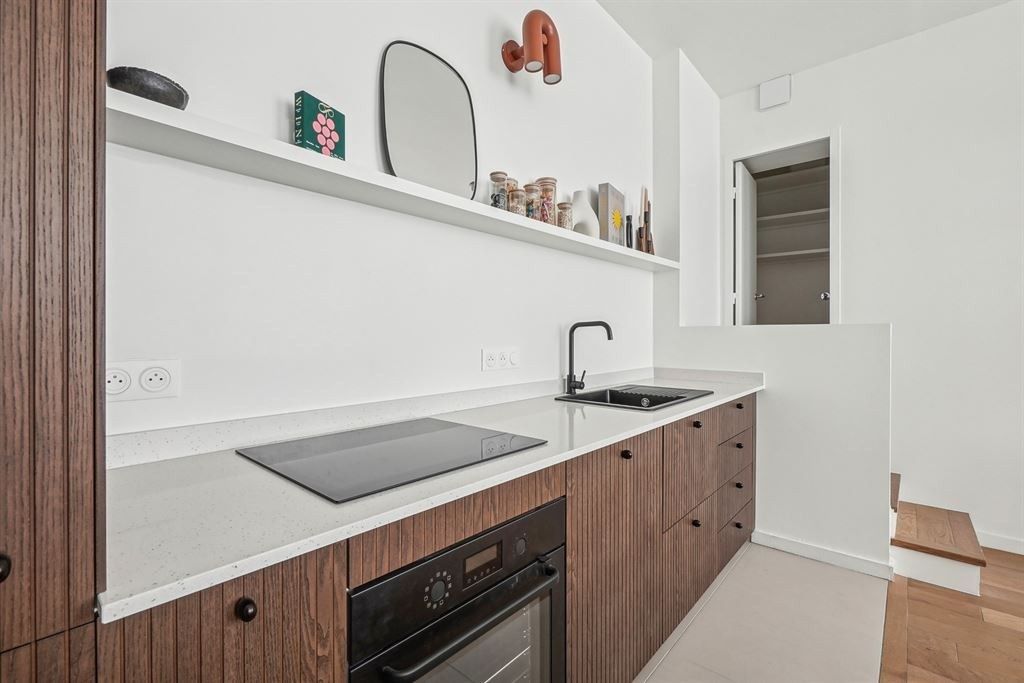 luxury apartment 2 Rooms for sale on PARIS (75004)