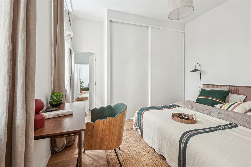 luxury apartment 2 Rooms for sale on PARIS (75004)