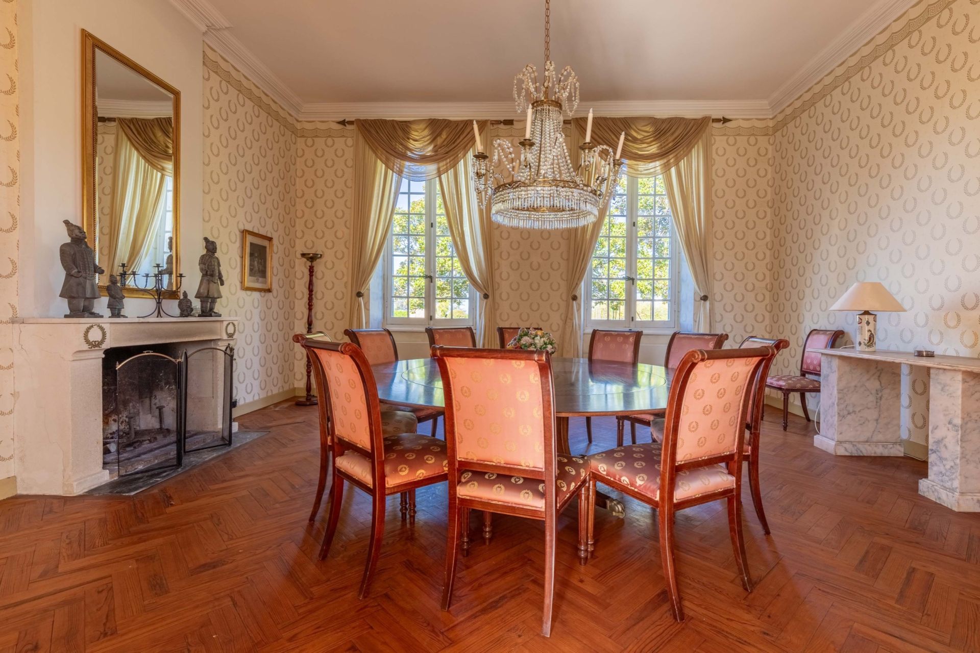 wine estate 15 Rooms for sale on BORDEAUX (33000)