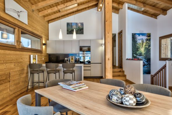 luxury chalet 6 Rooms for sale on CHAMONIX MONT BLANC (74400)