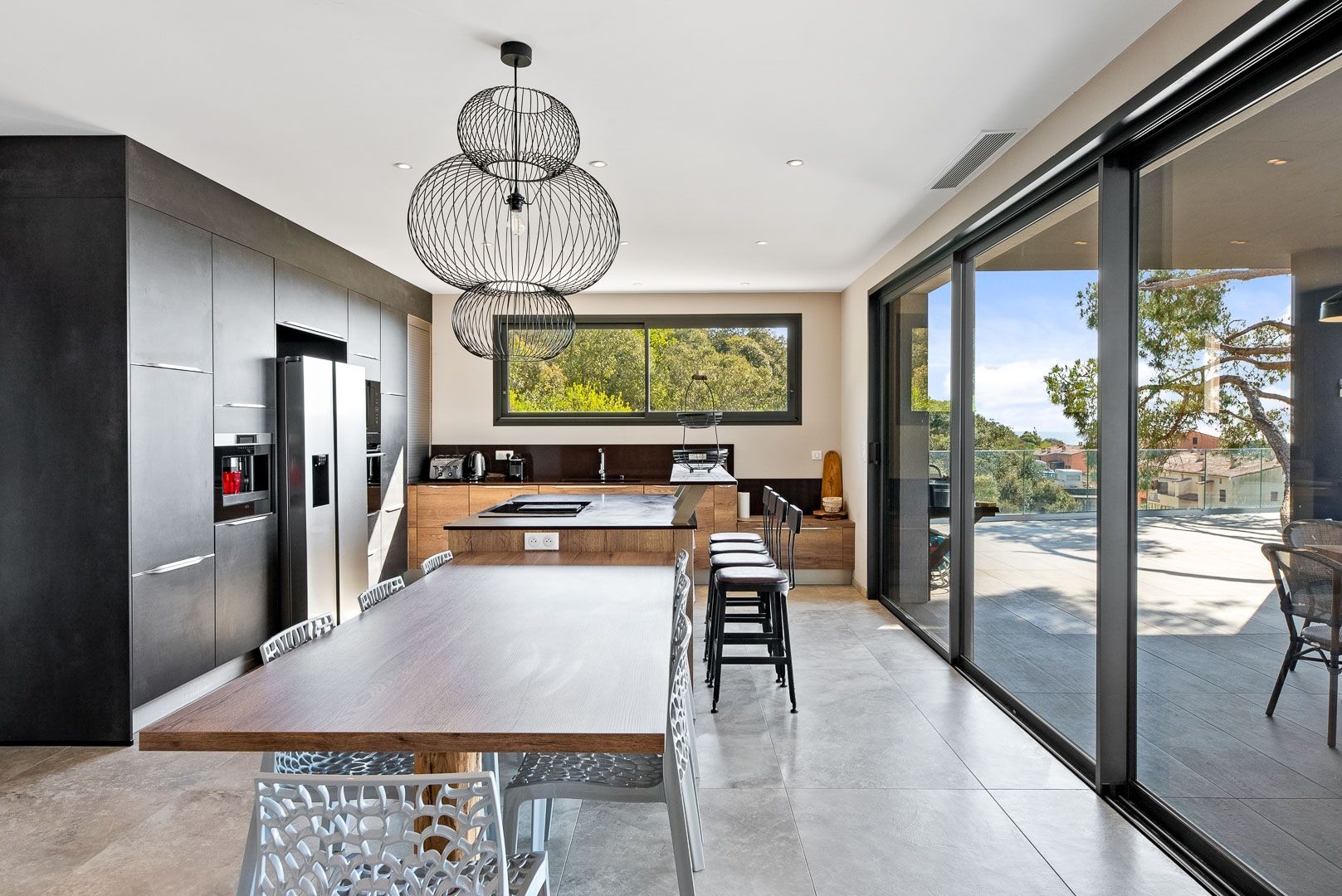 luxury house 11 Rooms for seasonal rent on PORTICCIO (20166)