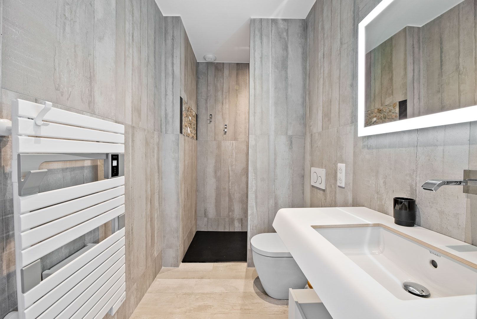 luxury house 11 Rooms for seasonal rent on PORTICCIO (20166)