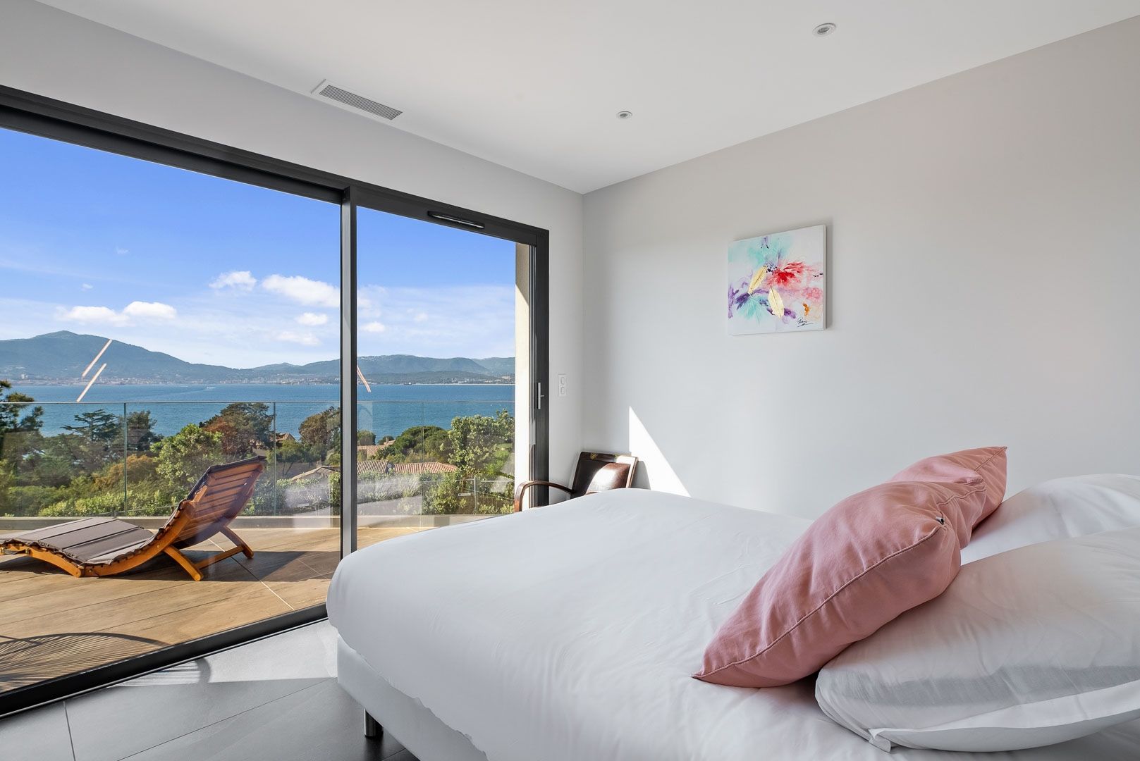 luxury house 11 Rooms for seasonal rent on PORTICCIO (20166)