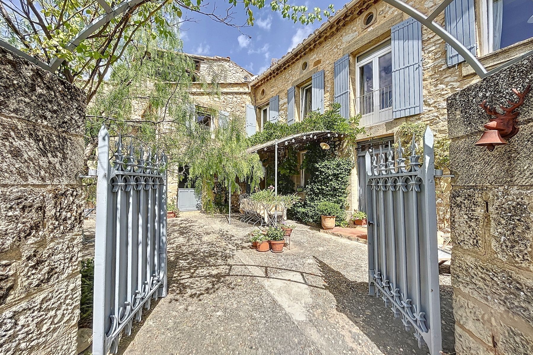 maison de luxe 7 Pièces en vente sur UZES (30700)