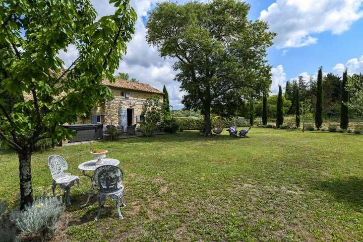 maison de luxe 7 Pièces en vente sur UZES (30700)