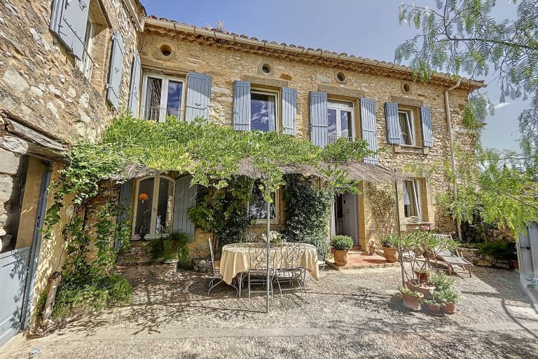 maison de luxe 7 Pièces en vente sur UZES (30700)