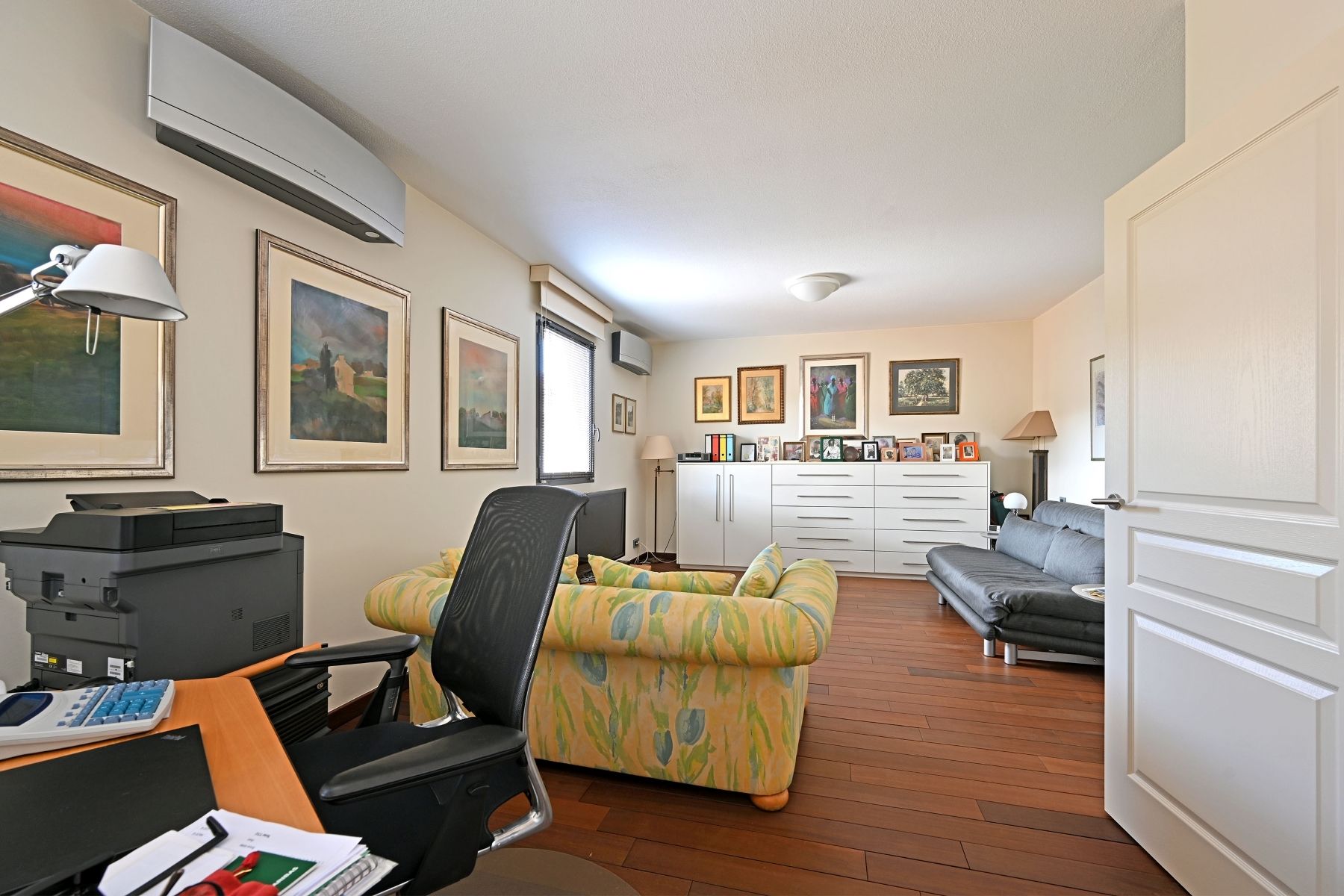 luxury house 5 Rooms for sale on UZES (30700)