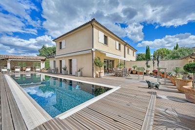 Sale Luxury house Uzès 5 Rooms 247 m²