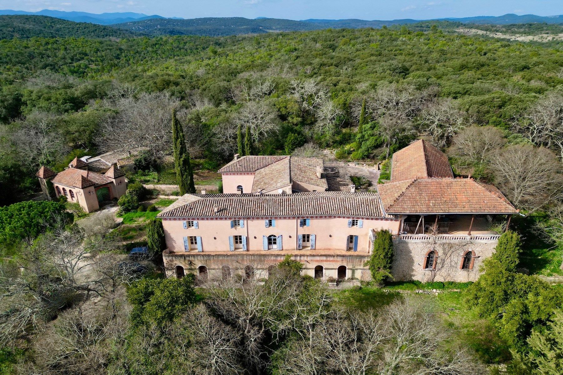 luxury house 15 Rooms for sale on SAUVE (30610)