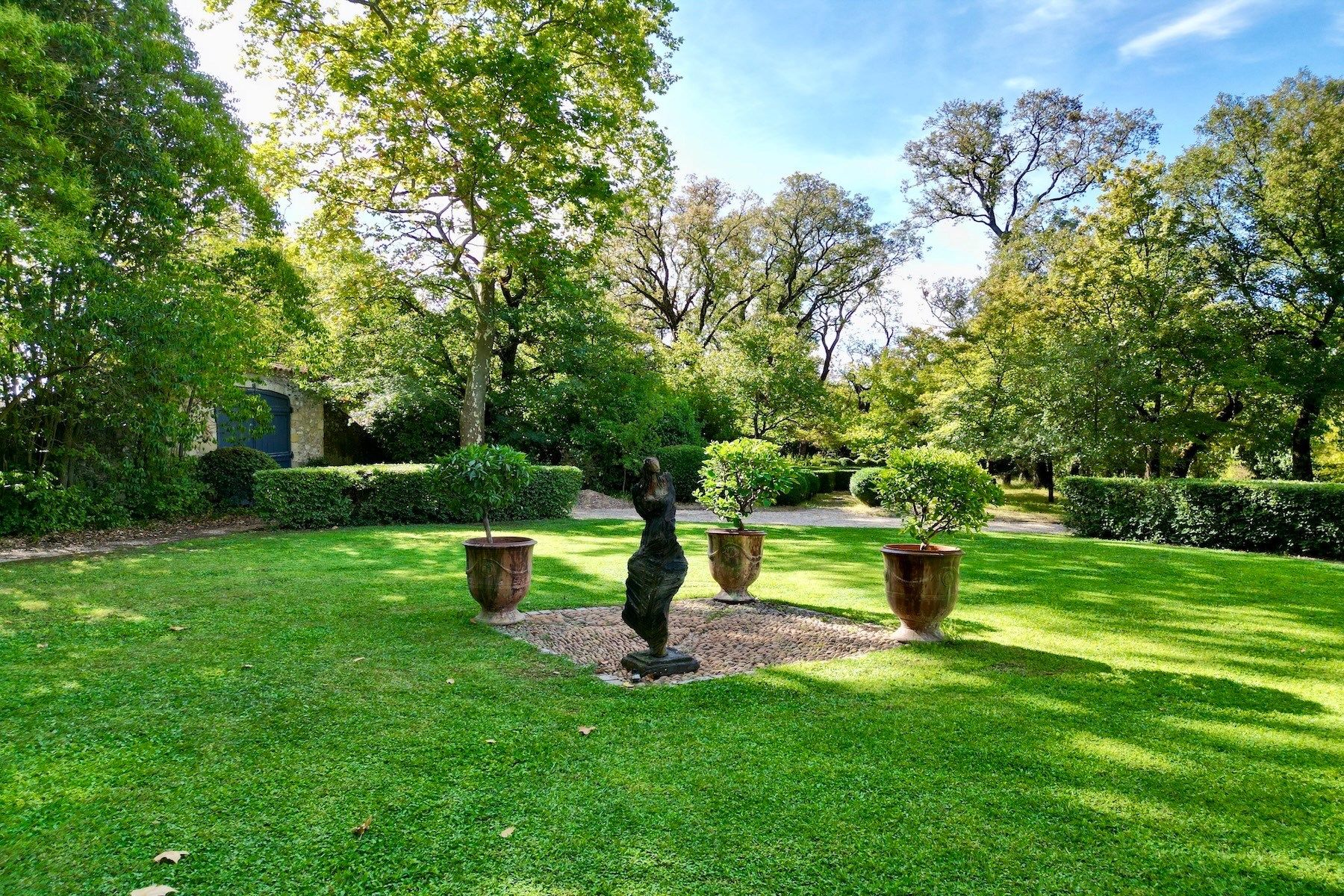 château 15 Pièces en vente sur UZES (30700)