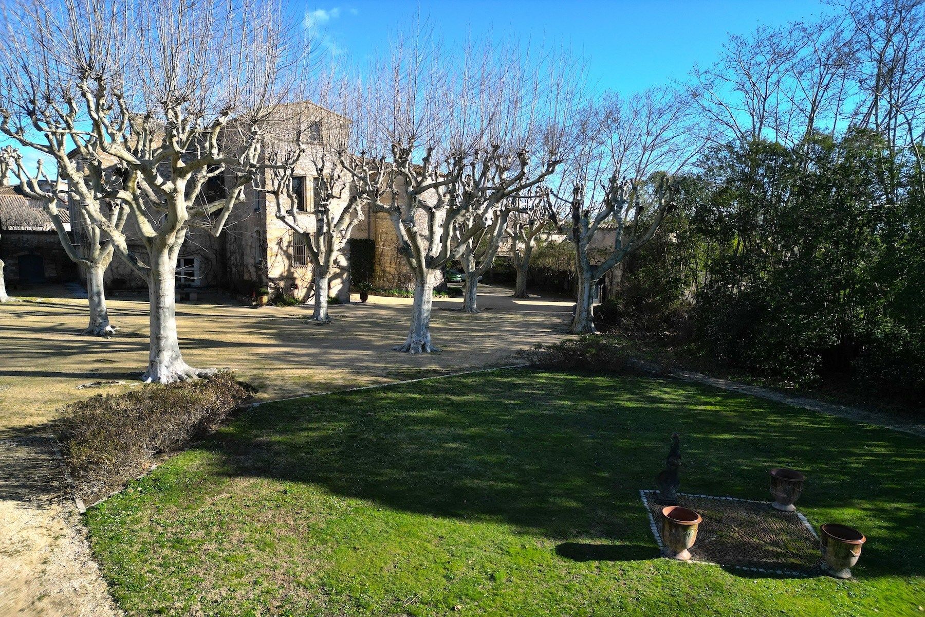 château 15 Pièces en vente sur UZES (30700)
