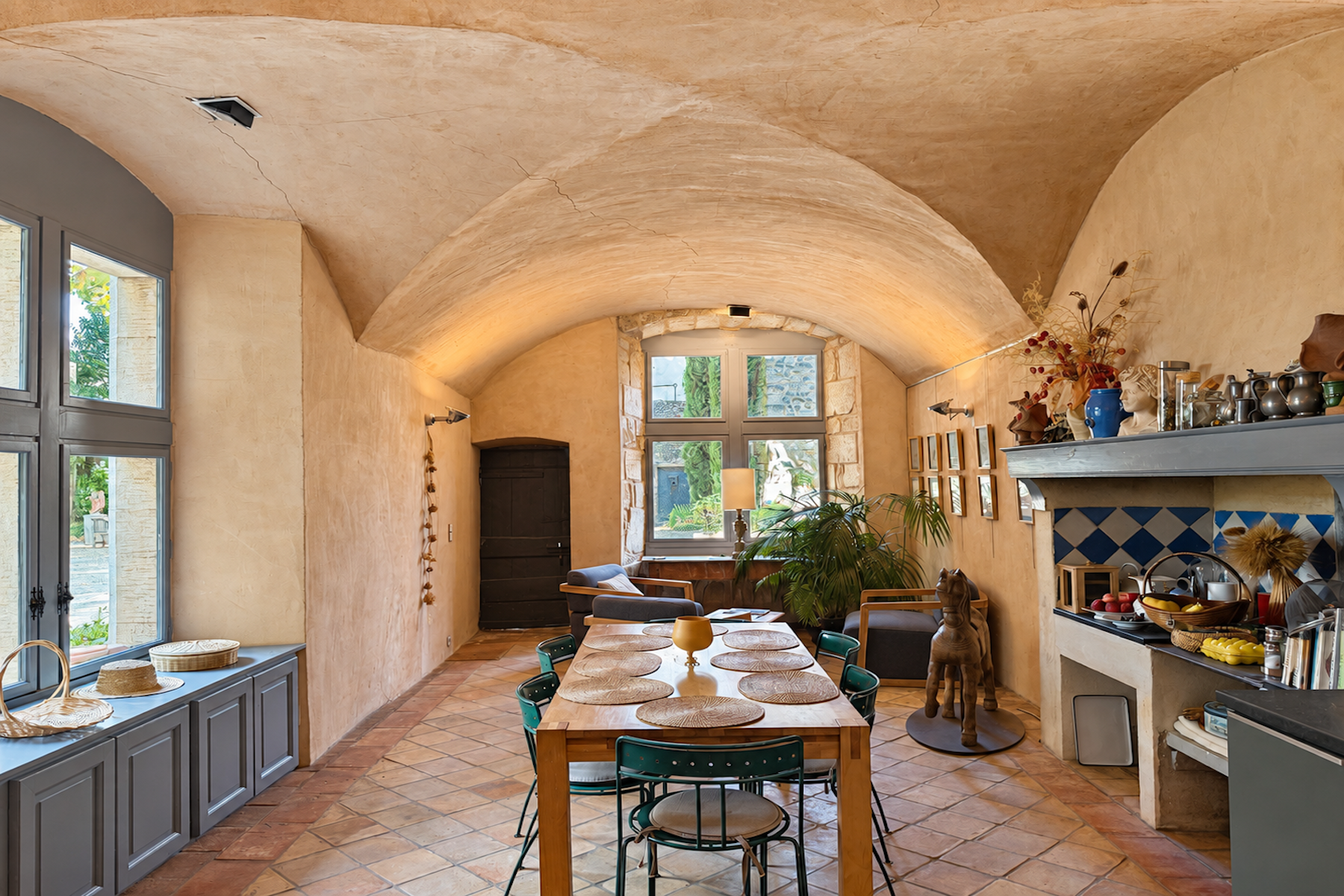 château 15 Pièces en vente sur UZES (30700)
