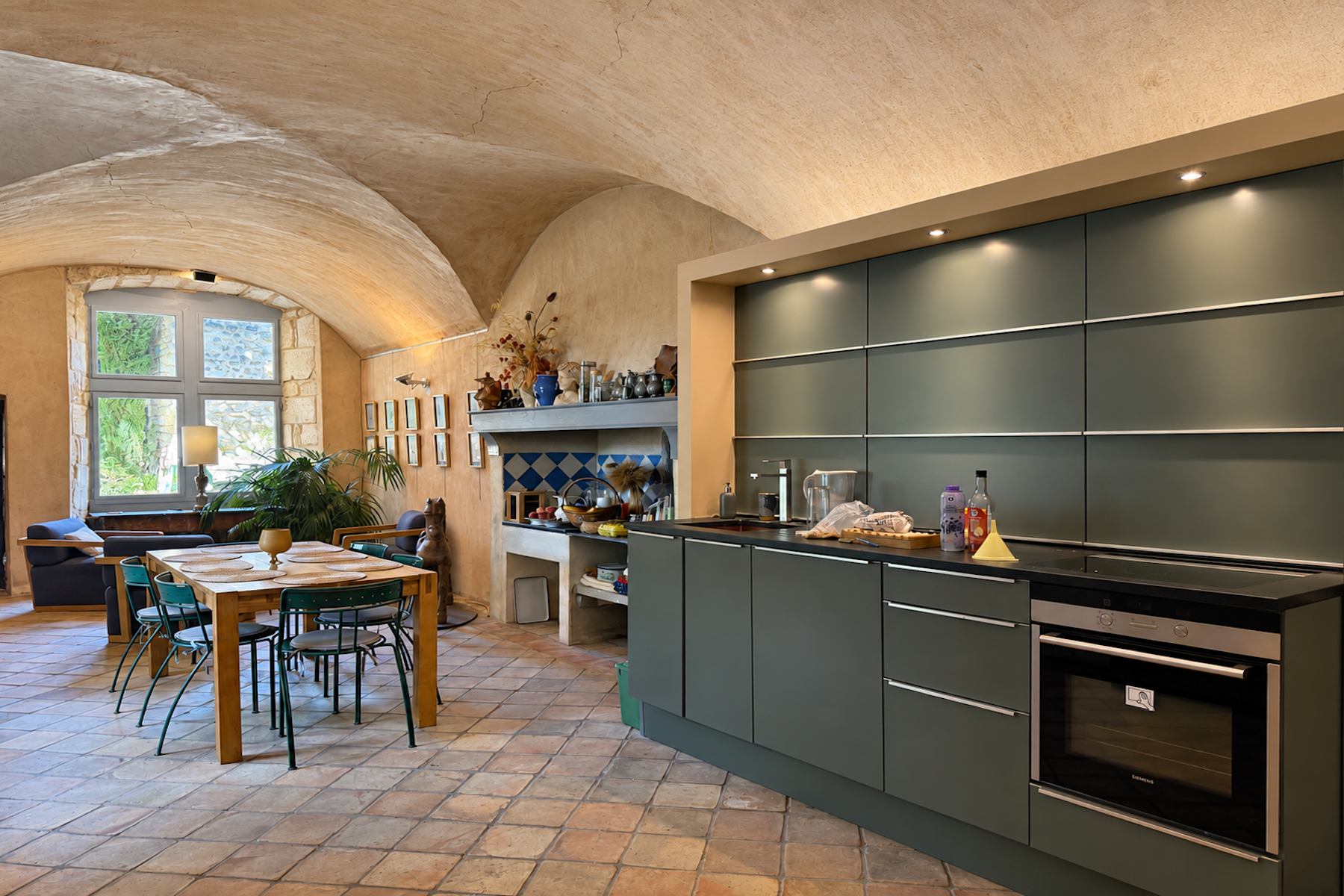 château 15 Pièces en vente sur UZES (30700)