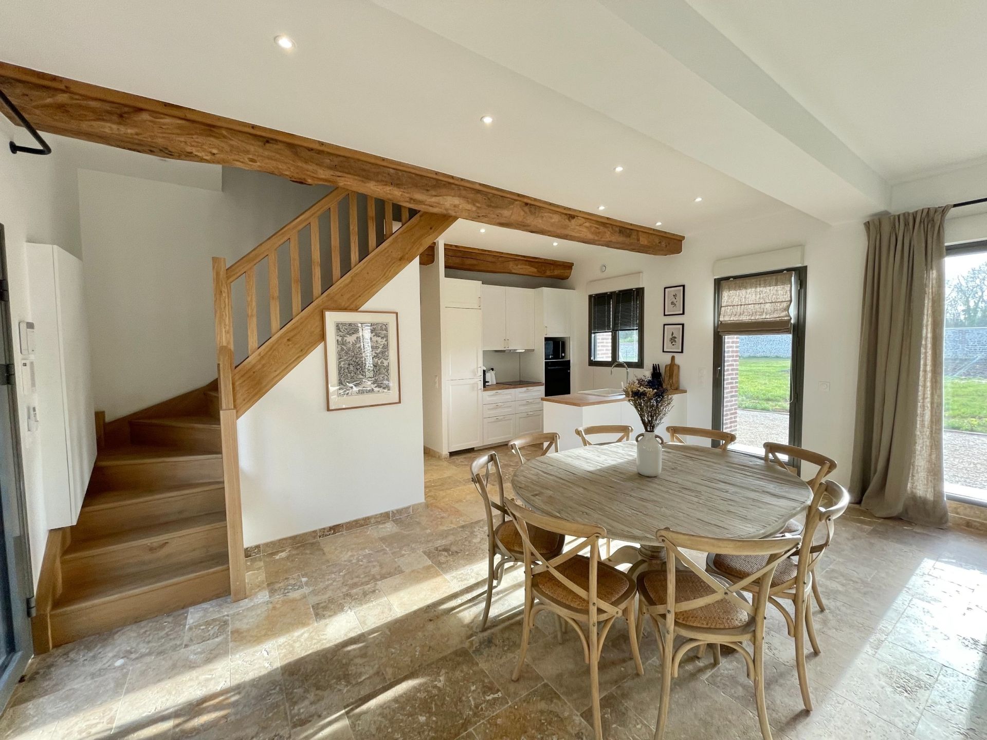 luxury house 6 Rooms for seasonal rent on CRICQUEBOEUF (14113)