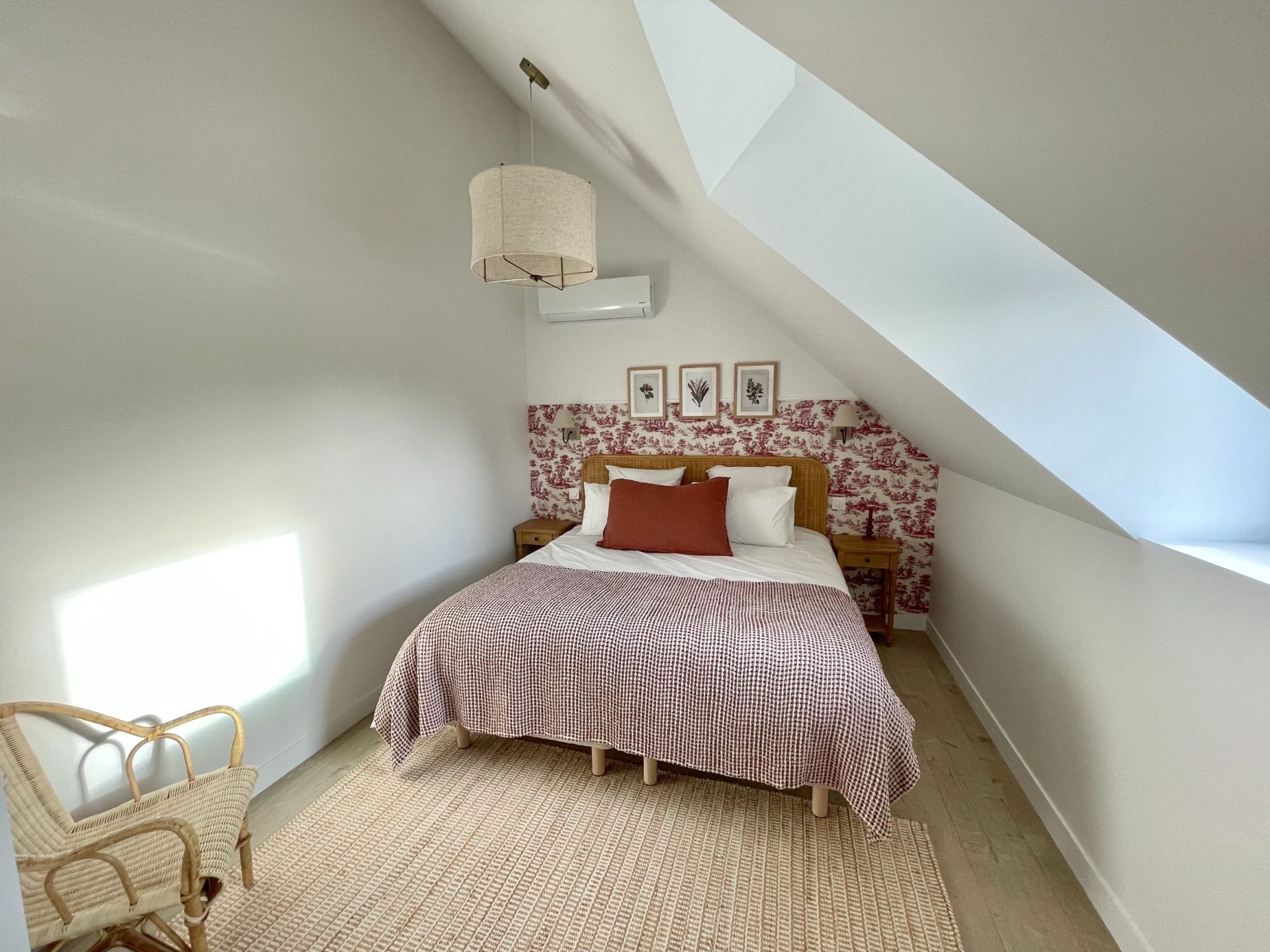 luxury house 6 Rooms for seasonal rent on CRICQUEBOEUF (14113)