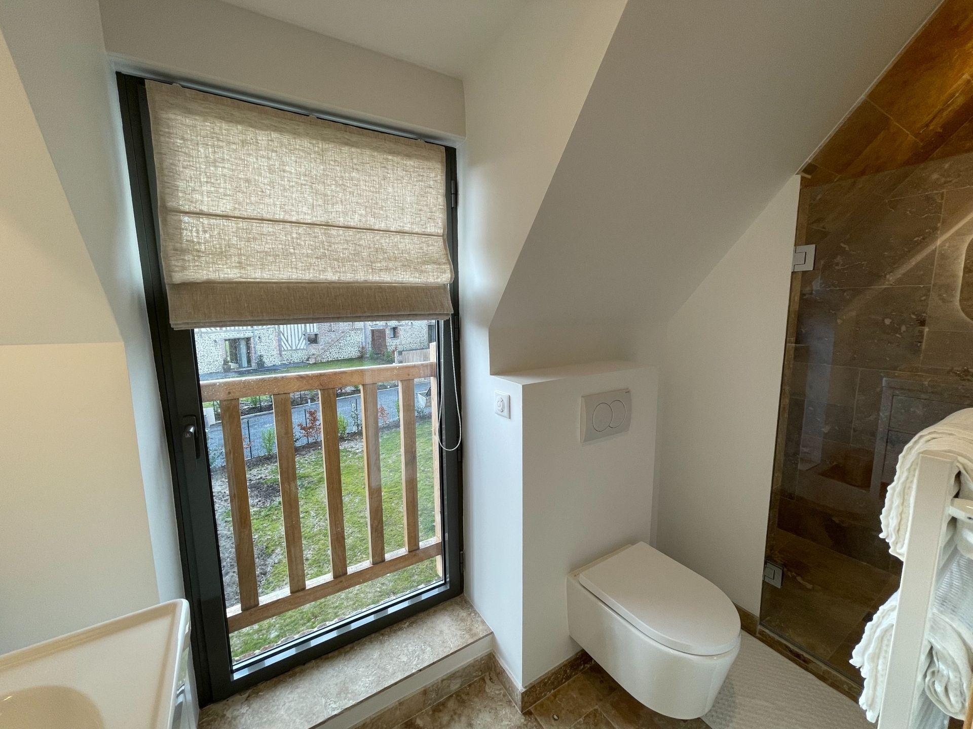 luxury house 6 Rooms for seasonal rent on CRICQUEBOEUF (14113)