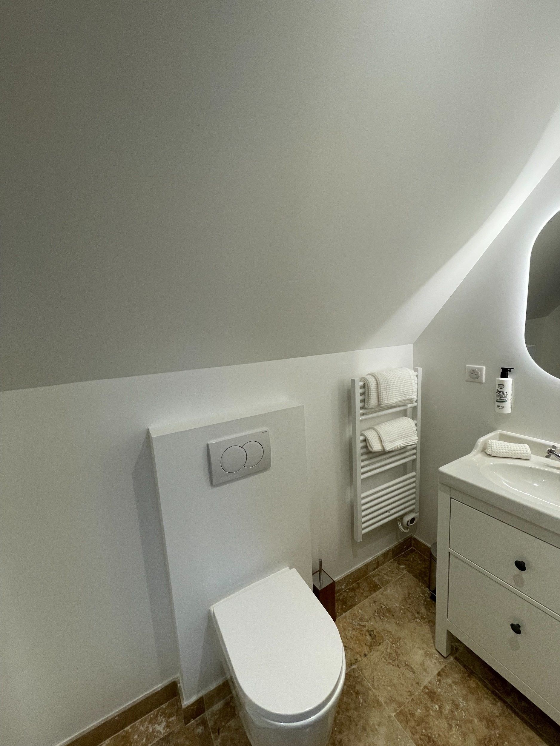 luxury house 6 Rooms for seasonal rent on CRICQUEBOEUF (14113)