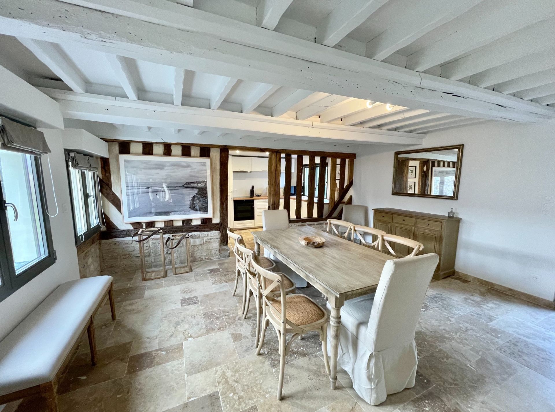 luxury house 6 Rooms for seasonal rent on CRICQUEBOEUF (14113)