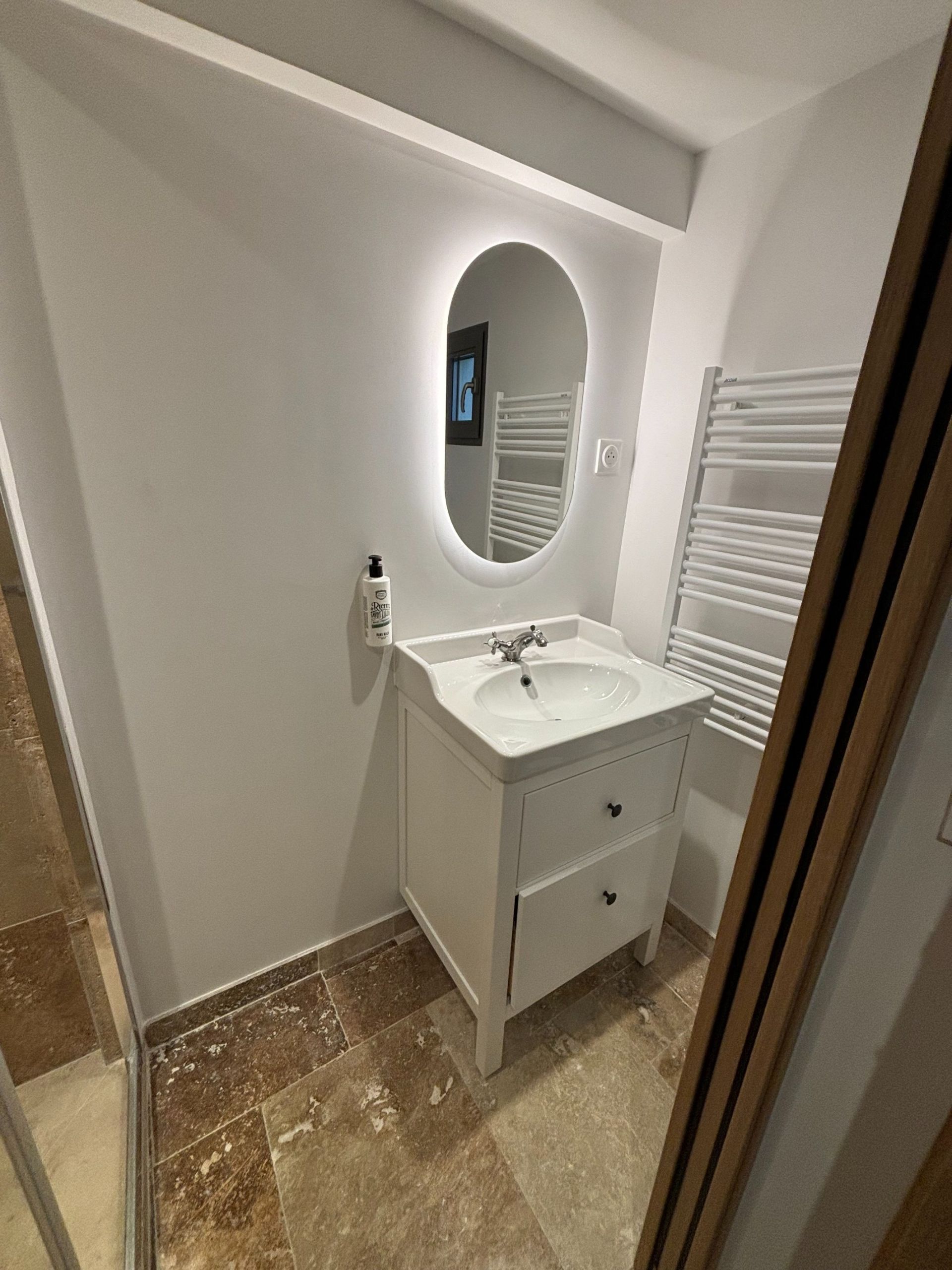 luxury house 6 Rooms for seasonal rent on CRICQUEBOEUF (14113)