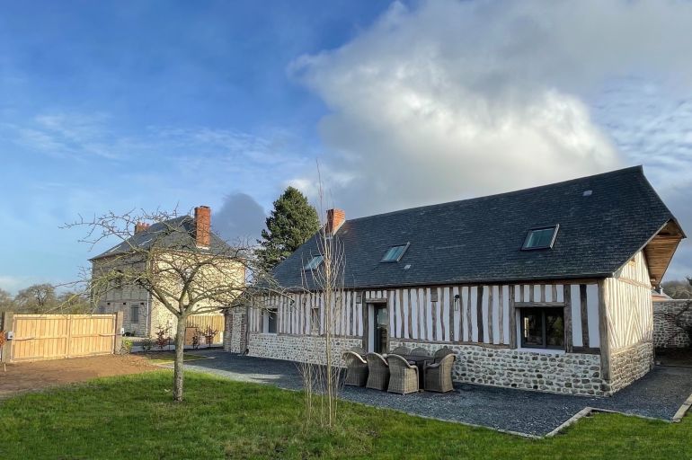 maison de luxe 6 Pièces en location saisonnière sur CRICQUEBOEUF (14113)