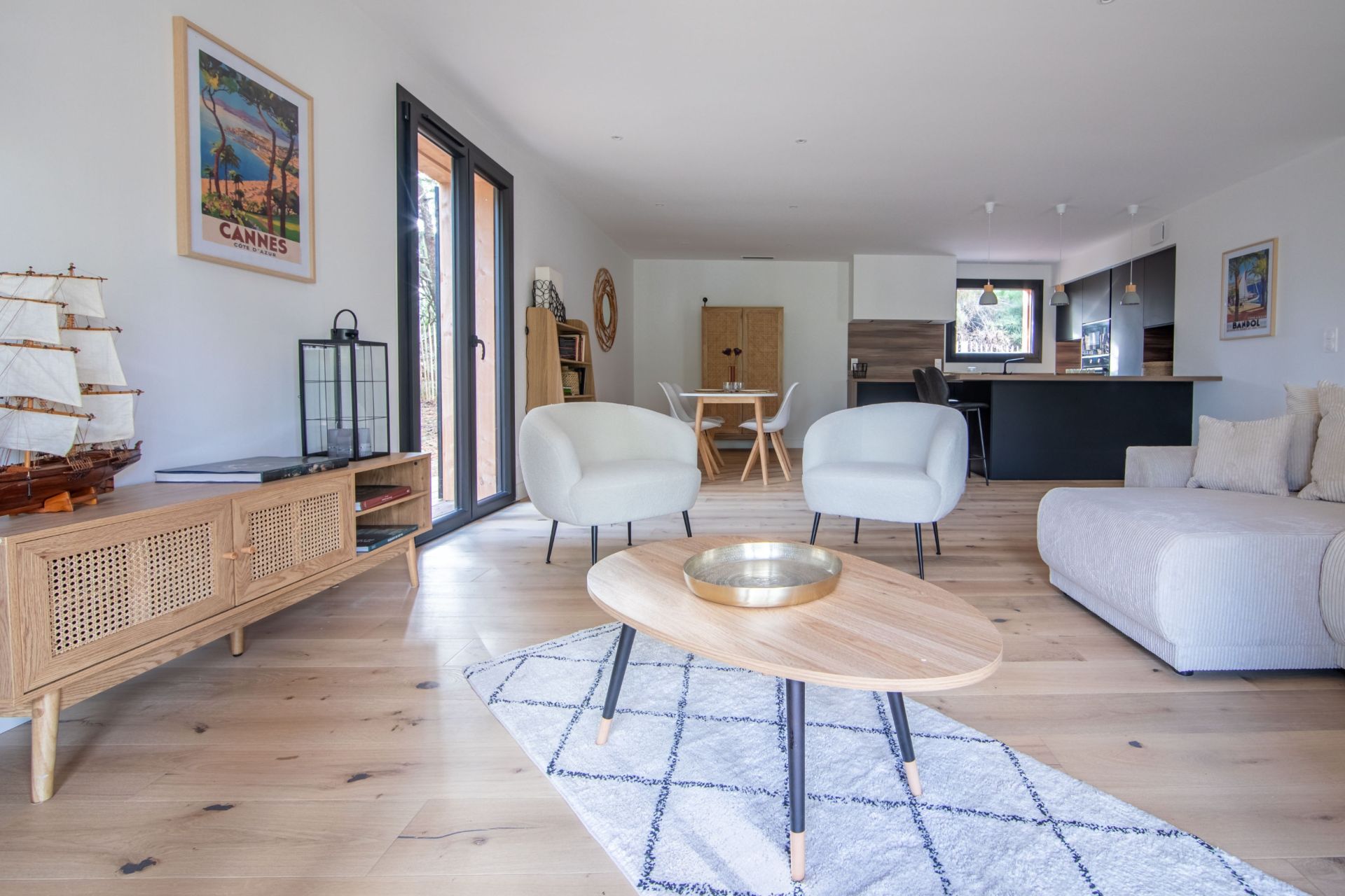 luxury house 4 Rooms for sale on CAP FERRET (33970)