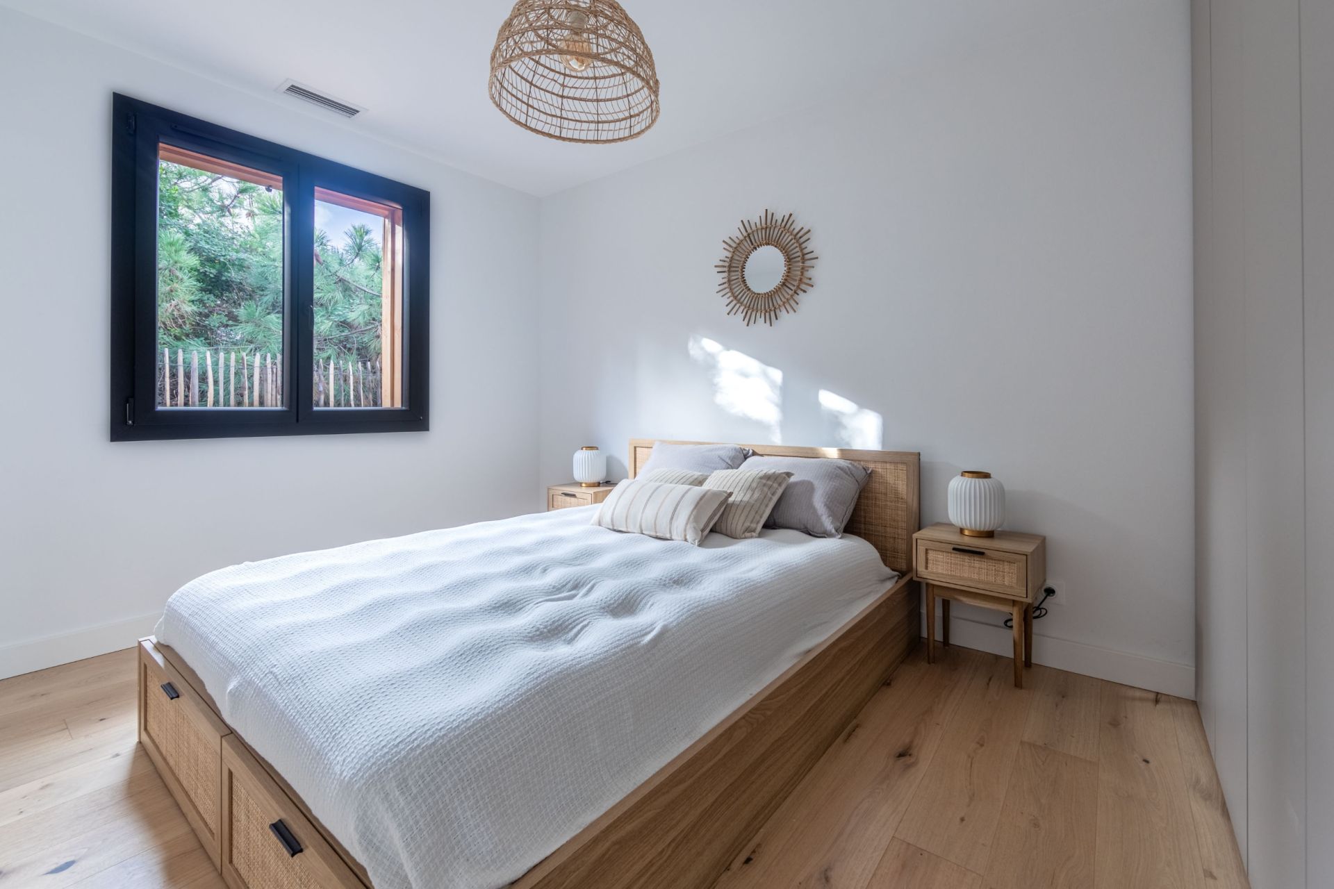 luxury house 4 Rooms for sale on CAP FERRET (33970)