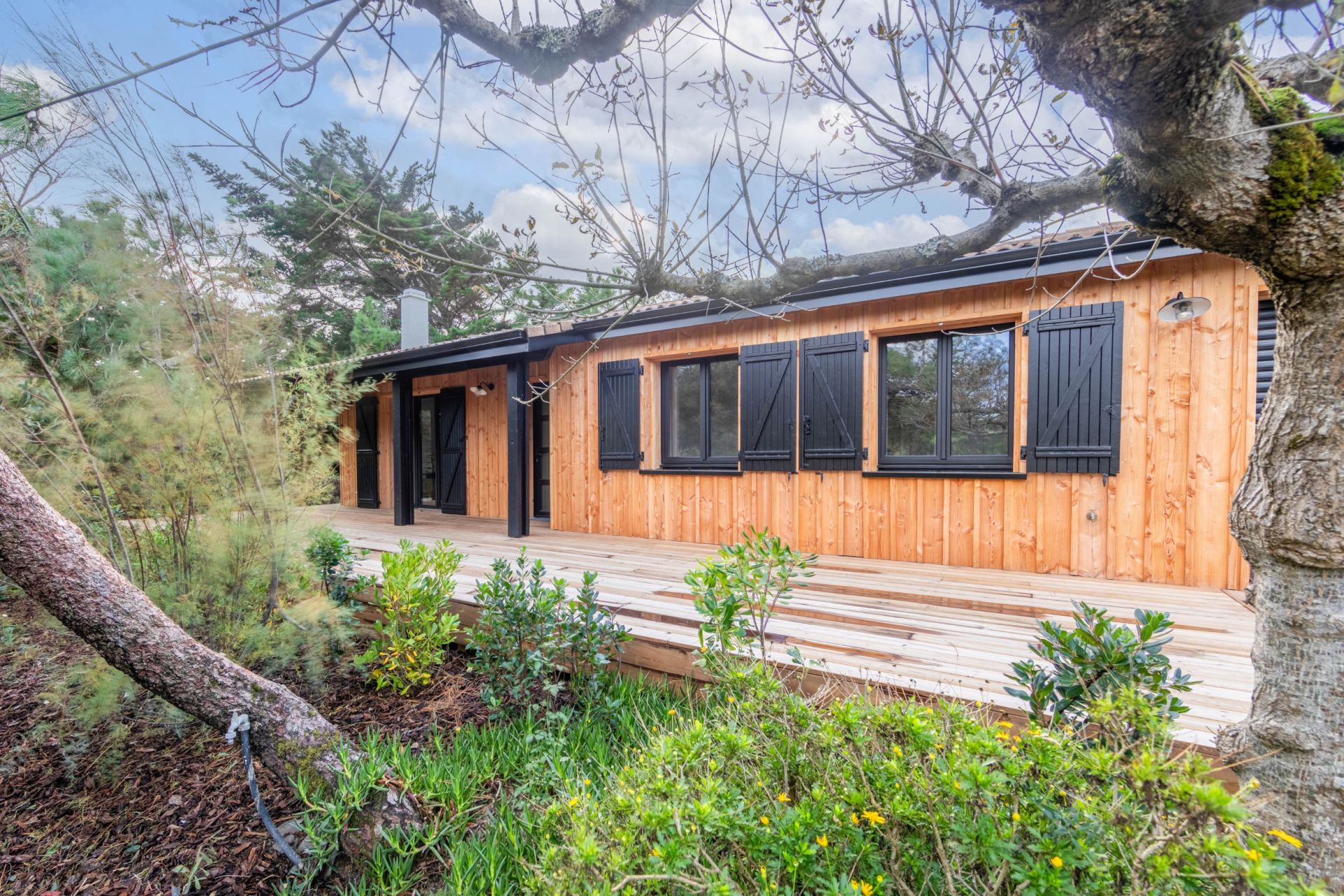 luxury house 4 Rooms for sale on CAP FERRET (33970)