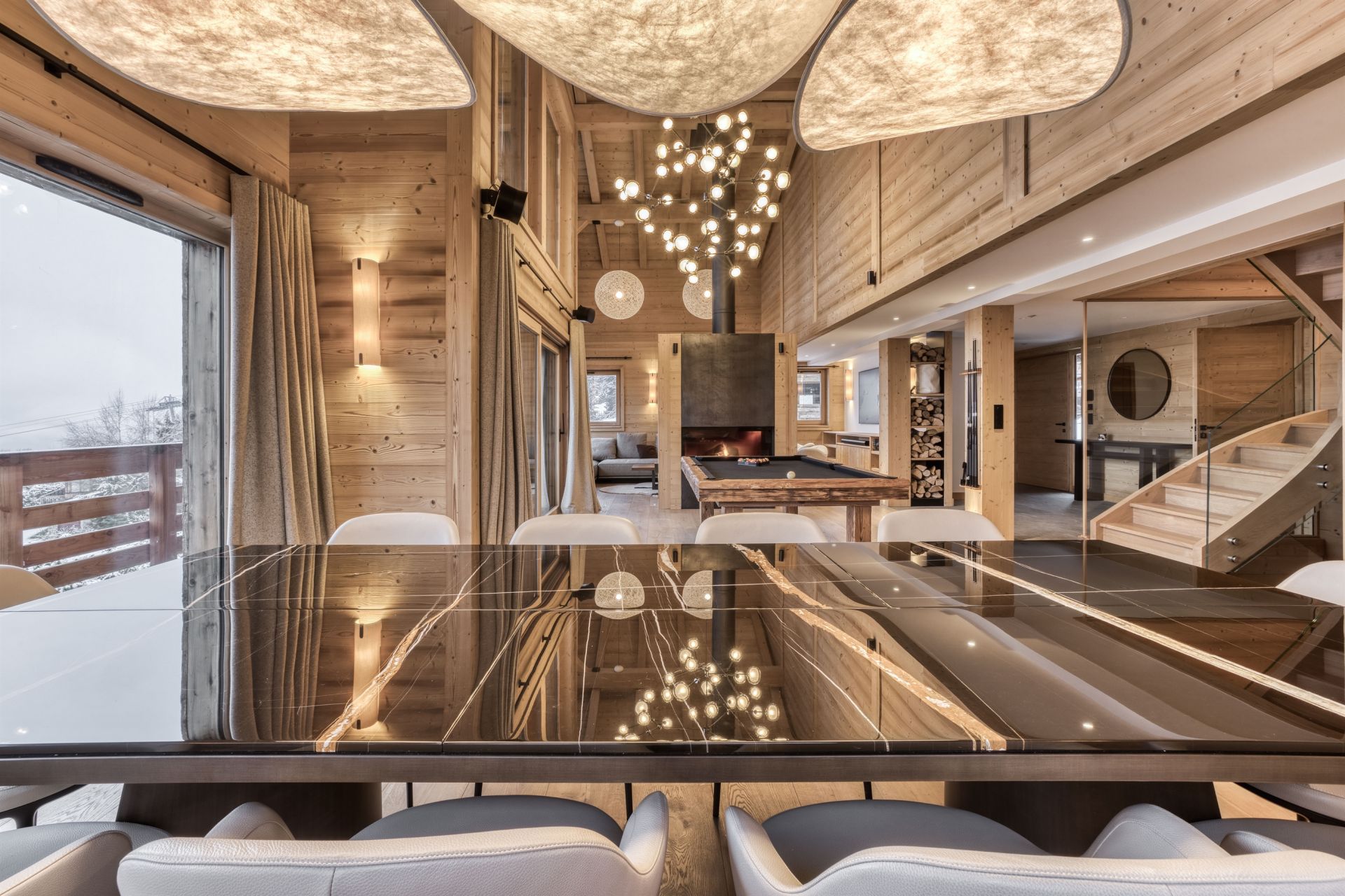 luxury chalet 8 Rooms for seasonal rent on DEMI QUARTIER (74120)