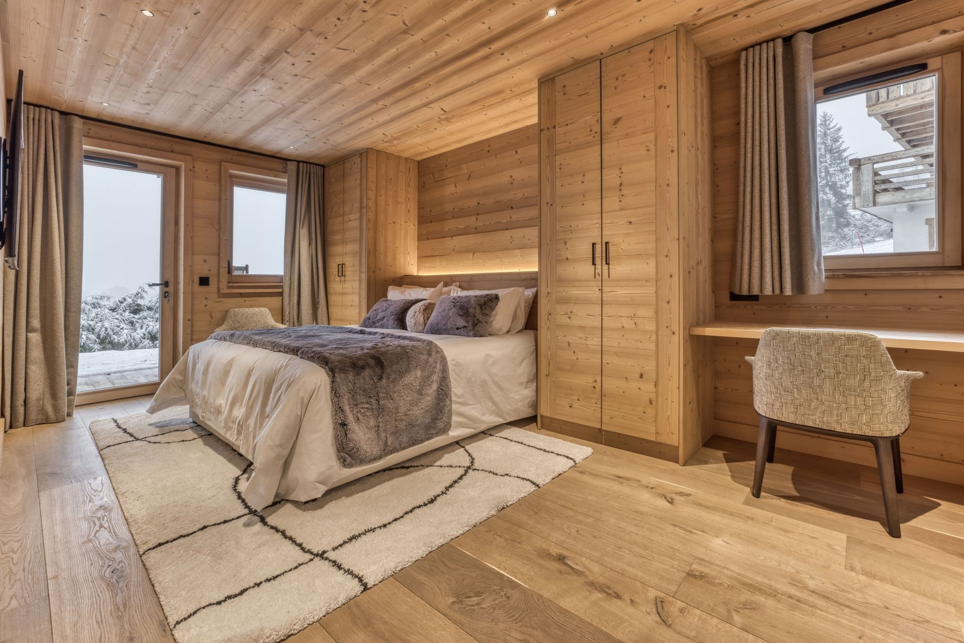 luxury chalet 8 Rooms for seasonal rent on MEGEVE (74120)