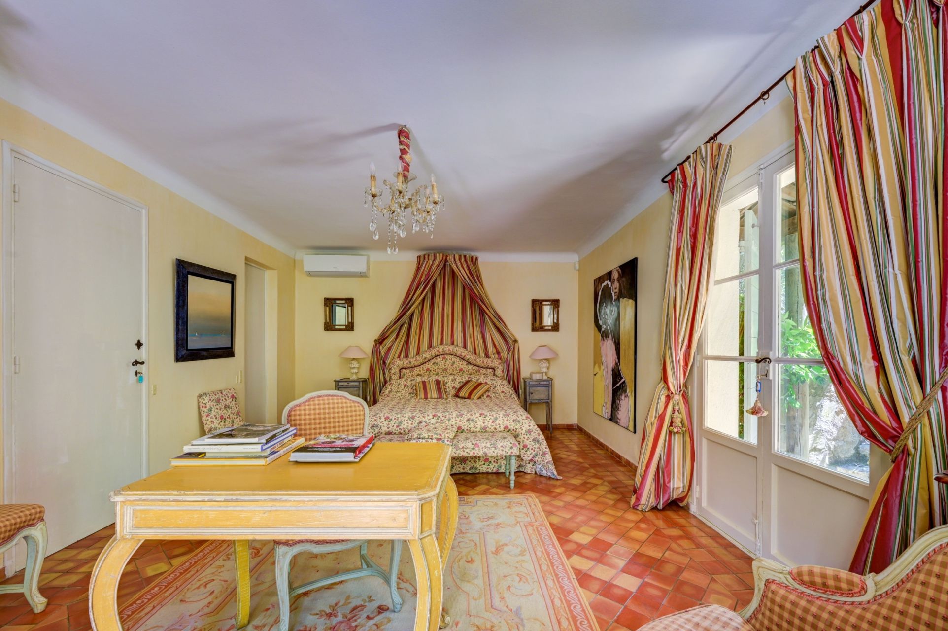luxury house 15 Rooms for seasonal rent on AIX EN PROVENCE (13100)