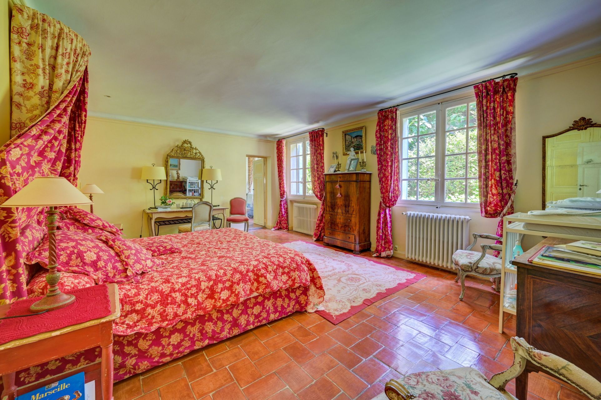 luxury house 15 Rooms for seasonal rent on AIX EN PROVENCE (13100)