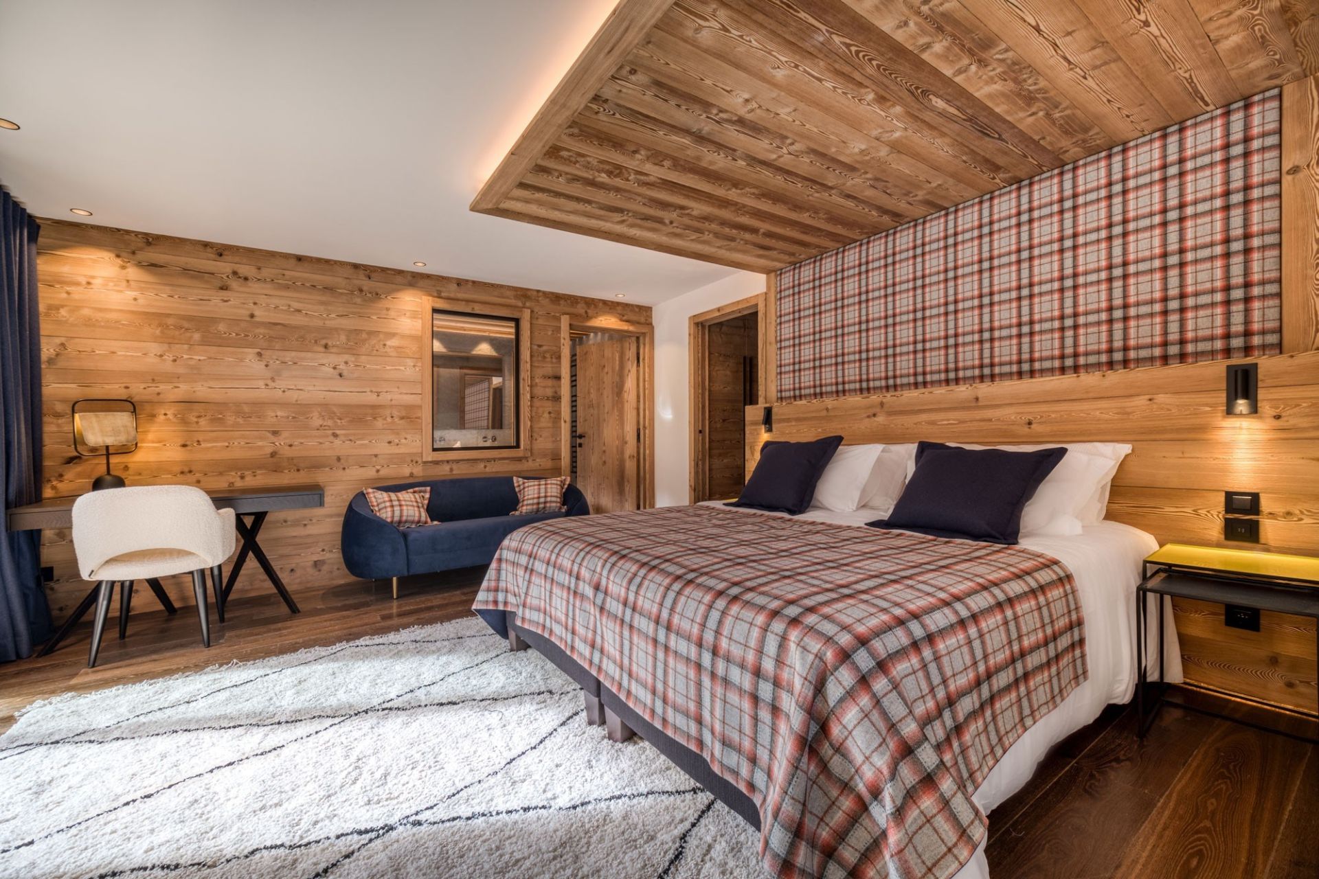 chalet de luxe 9 Pièces en location saisonnière sur COURCHEVEL (73120)