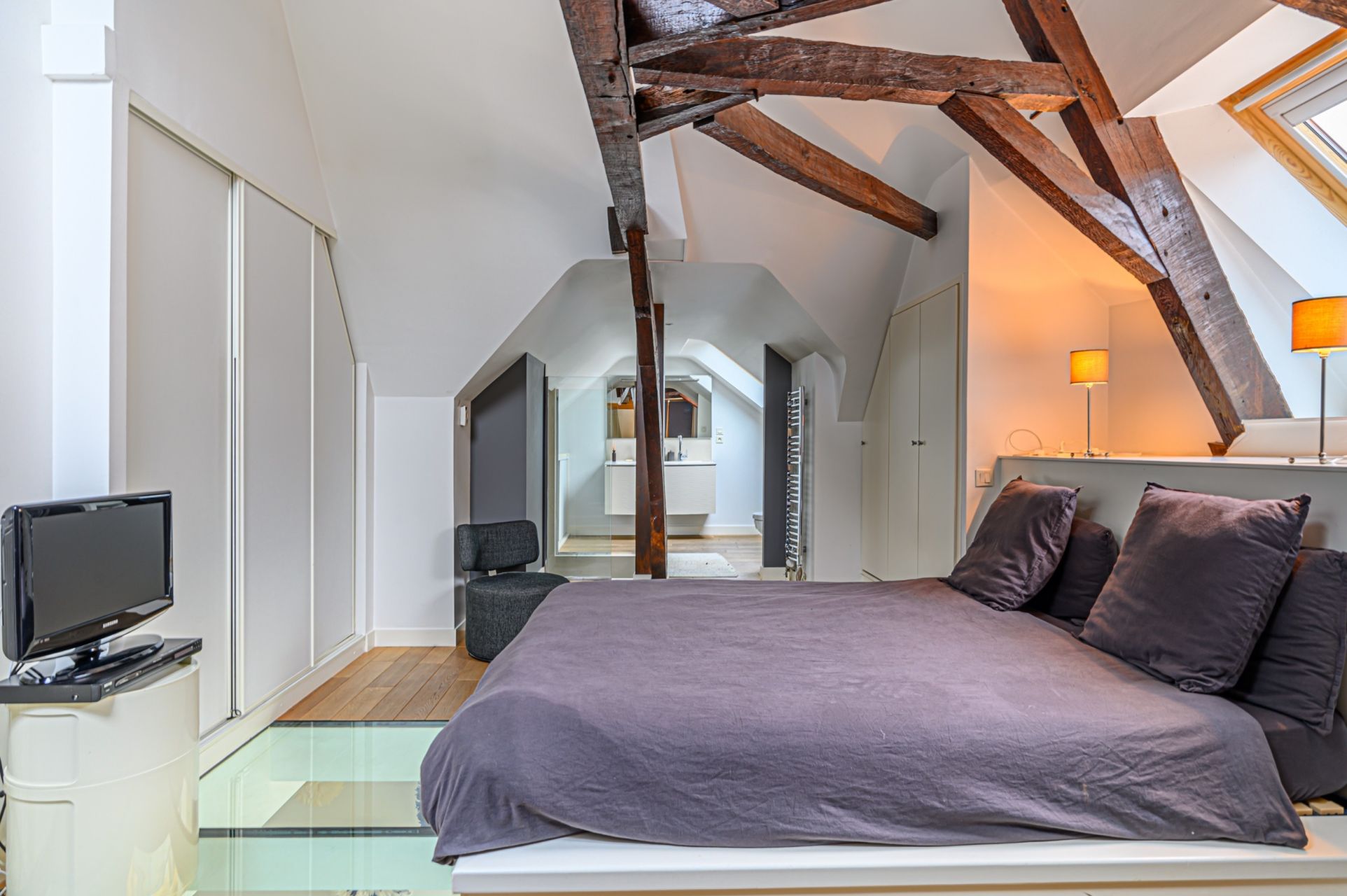 luxury house 5 Rooms for seasonal rent on VANNES (56000)