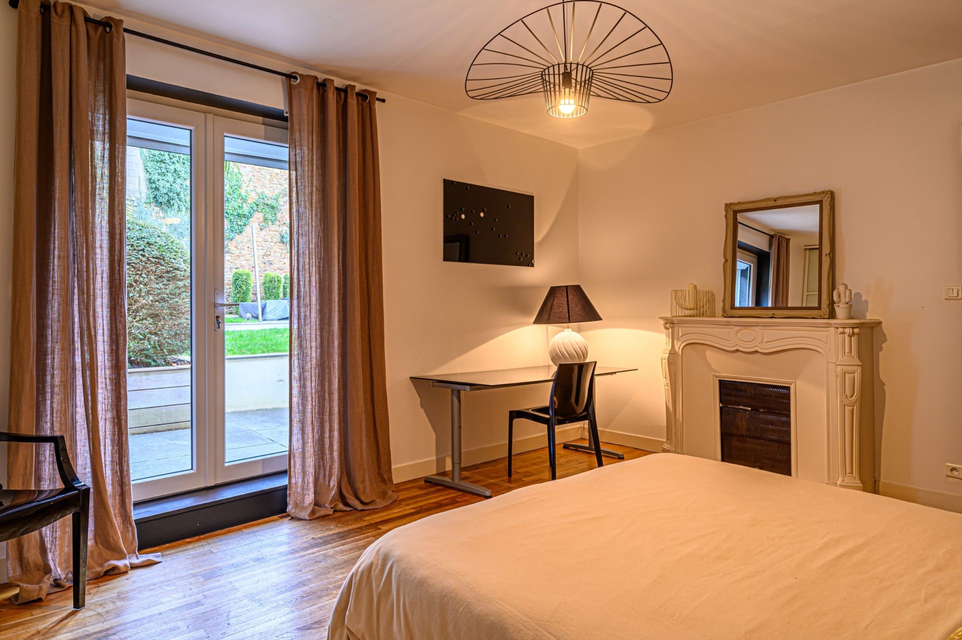 luxury house 5 Rooms for seasonal rent on VANNES (56000)