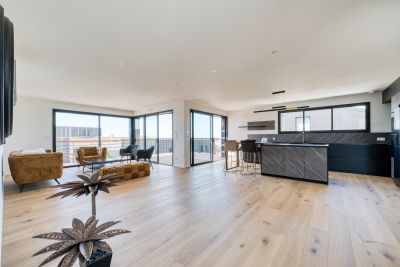 Sale Luxury house Vaux-sur-Mer 6 Rooms 216 m²