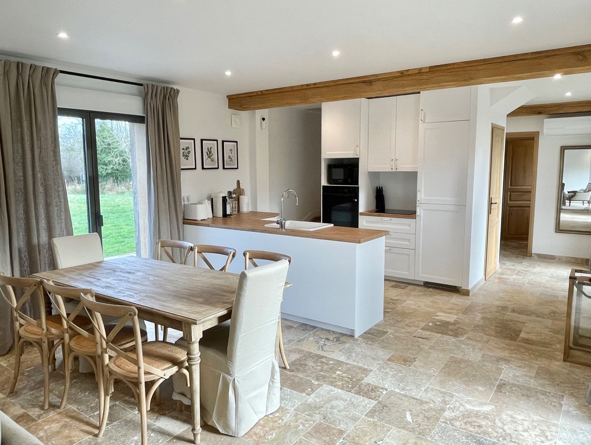 luxury house 5 Rooms for seasonal rent on CRICQUEBOEUF (14113)