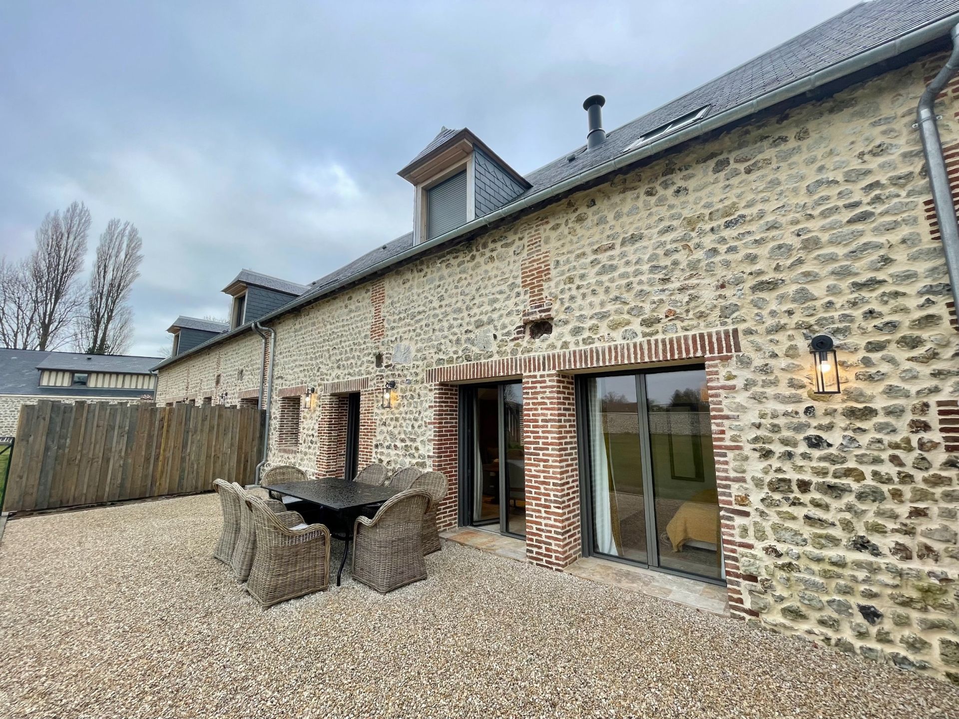 luxury house 5 Rooms for seasonal rent on CRICQUEBOEUF (14113)