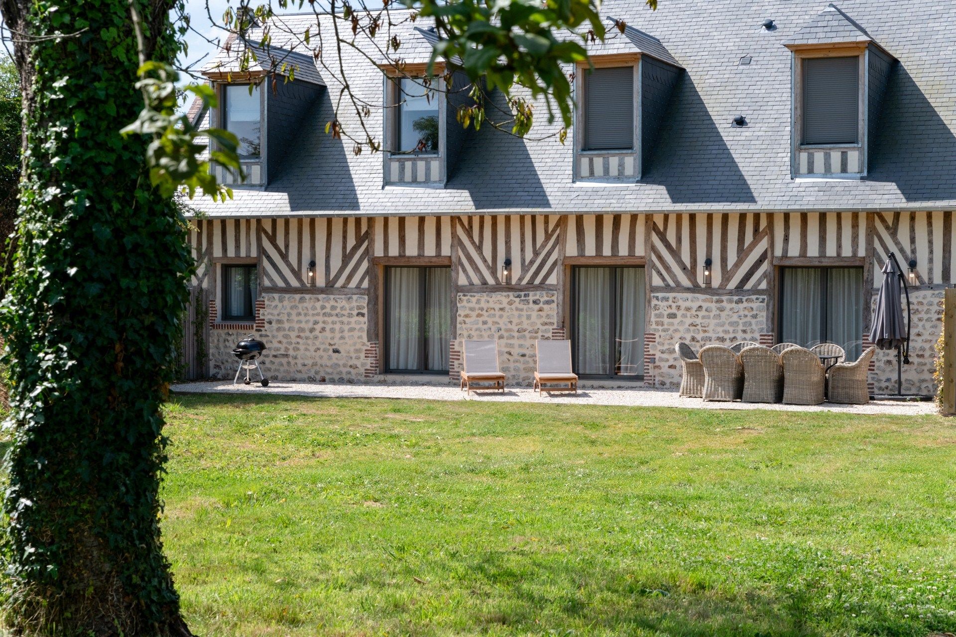 maison de luxe 32 Pièces en location saisonnière sur CRICQUEBOEUF (14113)