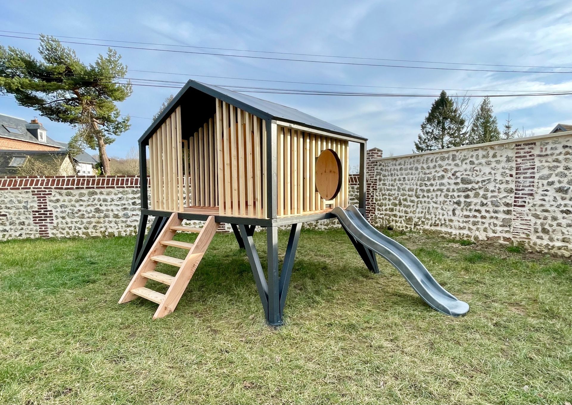 luxury house 32 Rooms for seasonal rent on CRICQUEBOEUF (14113)