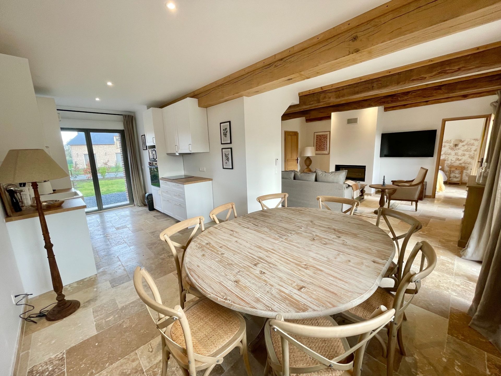 luxury house 32 Rooms for seasonal rent on CRICQUEBOEUF (14113)