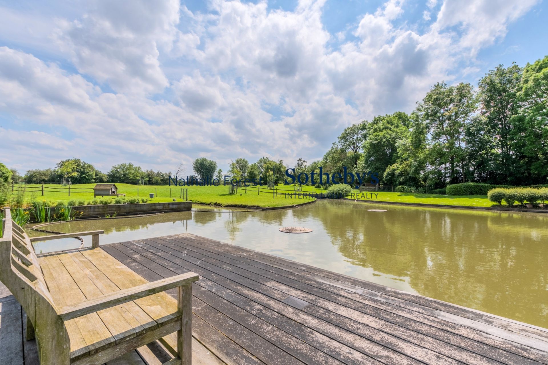 luxury house 13 Rooms for sale on LINSELLES (59126)