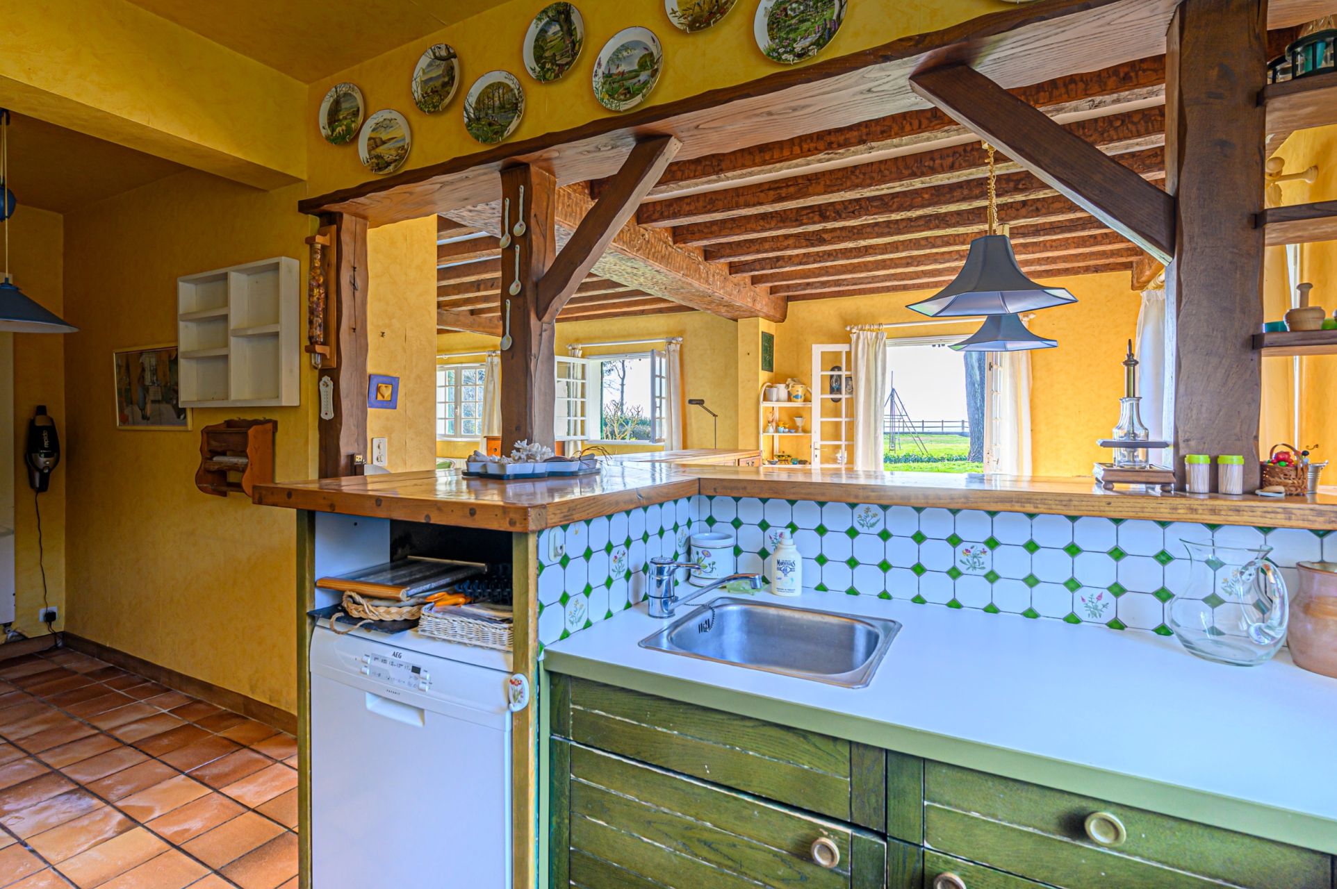 luxury house 8 Rooms for sale on SARZEAU (56370)